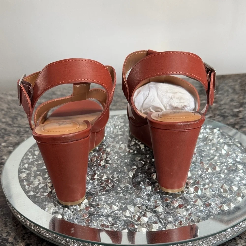 Style & Co. Deep Camel Wedge open toe strappy Sandals NEW 10